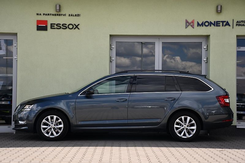 Škoda Octavia 2.0TDi STYLE VIRTUAL ACC ČR - fotka 2 z 54