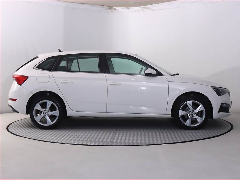 Škoda Scala (2021) Style 1.0 TSI, Automat - fotka 6 z 22