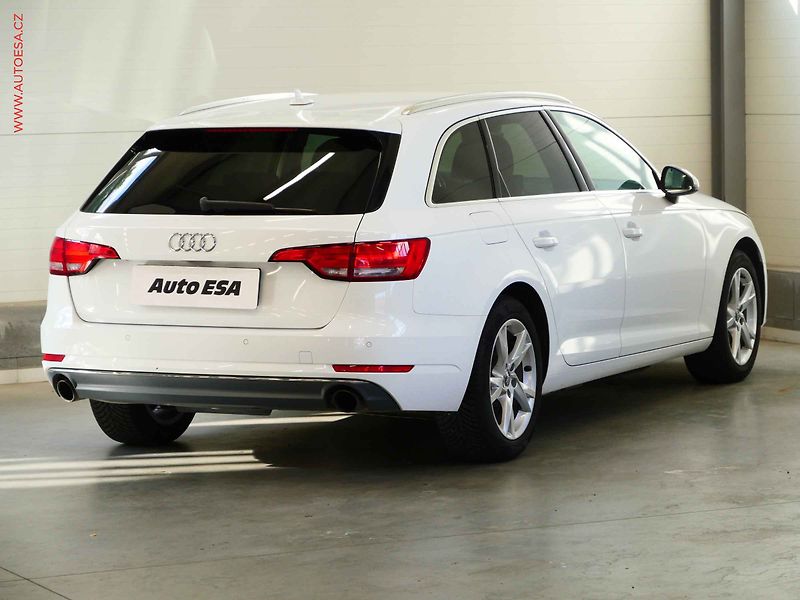 Audi A4 (2017) 2.0TFSi, xenon, autoAC - fotka 4 z 23