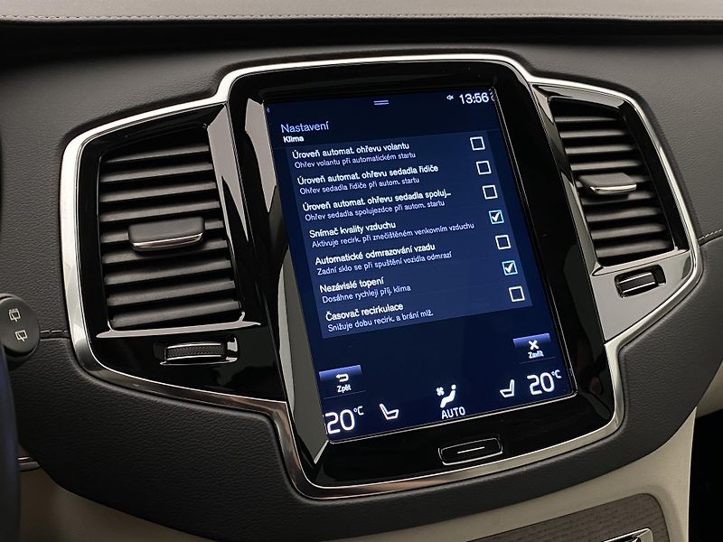 Volvo XC90 T8 AWD RECHARGE REZERVACE - fotka 50 z 58