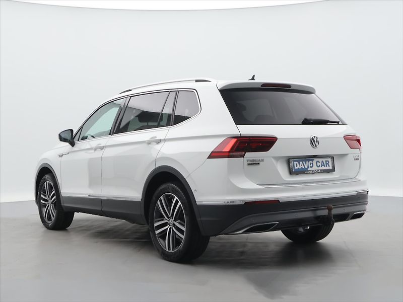 Volkswagen Tiguan Allspace 2,0 TSI 162kW DSG 4M LED 1.Maj - fotka 5 z 33