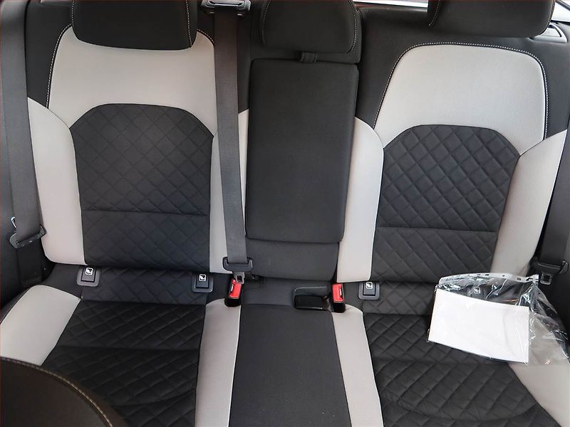 Kia Ceed (2019) GT Line 1.4 T-GDI, Automat - fotka 10 z 19