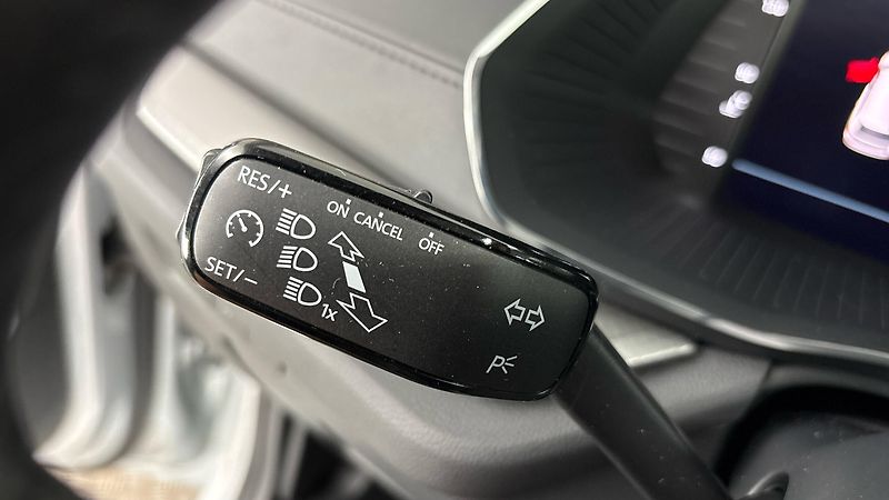 Škoda Octavia 2.0 TDI Ambition Combi - fotka 14 z 25