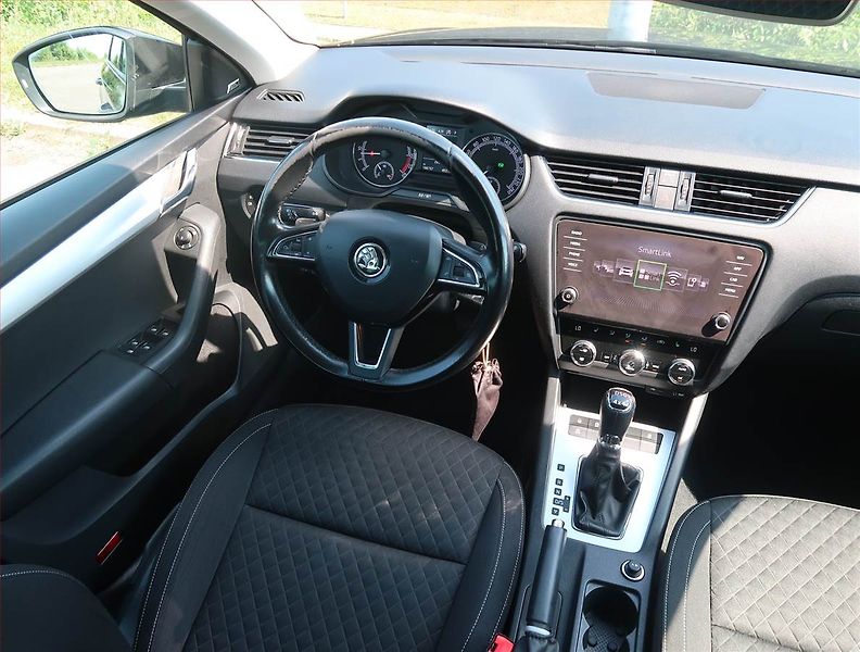 Škoda Octavia (2017) Ambition Plus 2.0 TDI, 4X4 - fotka 7 z 19