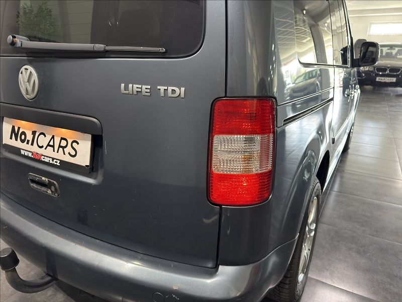Volkswagen Caddy 1,9   TDI 77KW FAMILY EDITION - fotka 17 z 20