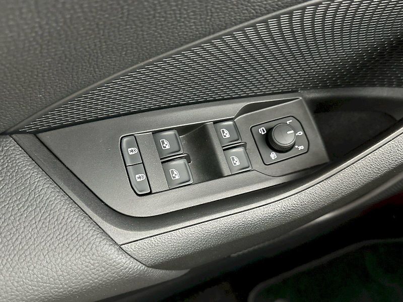 Škoda Octavia (2025) Combi DSG 2.0TSI 150kW 4x4 Spo - fotka 30 z 36
