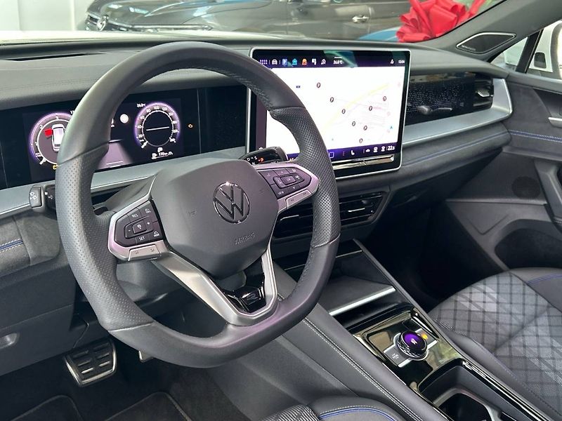 Volkswagen Tayron (2025) 2.0 TDI 7DSG 4MOTION R-Line - fotka 6 z 35