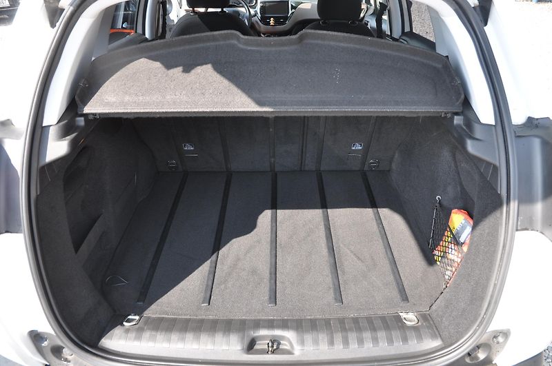 Peugeot 2008 1.6VTi 88kW - fotka 8 z 18