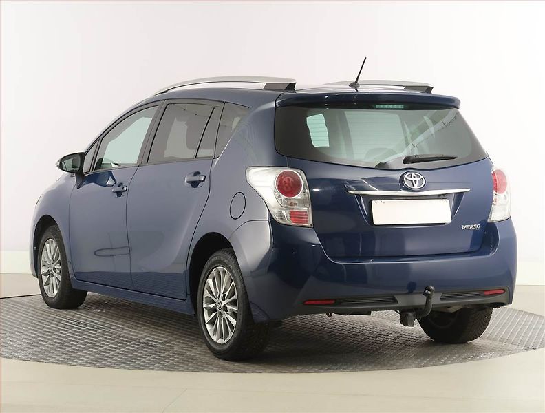 Toyota Verso (2017) 1.6 D-4D, Xenony, Tempomat - fotka 4 z 22
