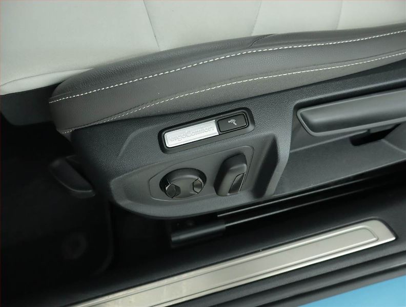 Volkswagen Arteon (2021) Elegance 2.0 TSI - fotka 17 z 17
