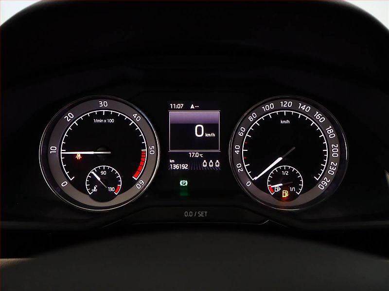 Škoda Superb (2016) Laurin&Klement 2.0 TDI 4x4 - fotka 9 z 22