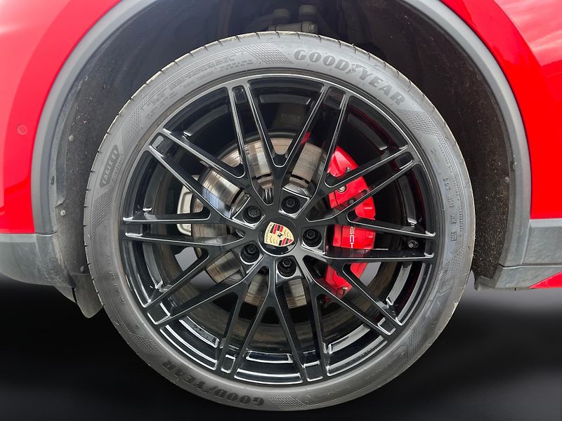Porsche Macan (2025) 4s - fotka 12 z 30