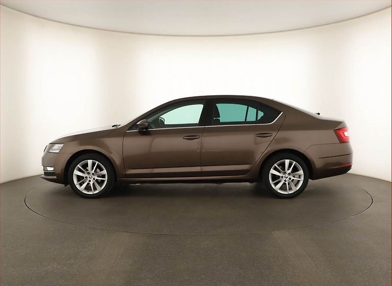 Škoda Octavia (2017) Style 1.6 TDI, Tempomat - fotka 3 z 14
