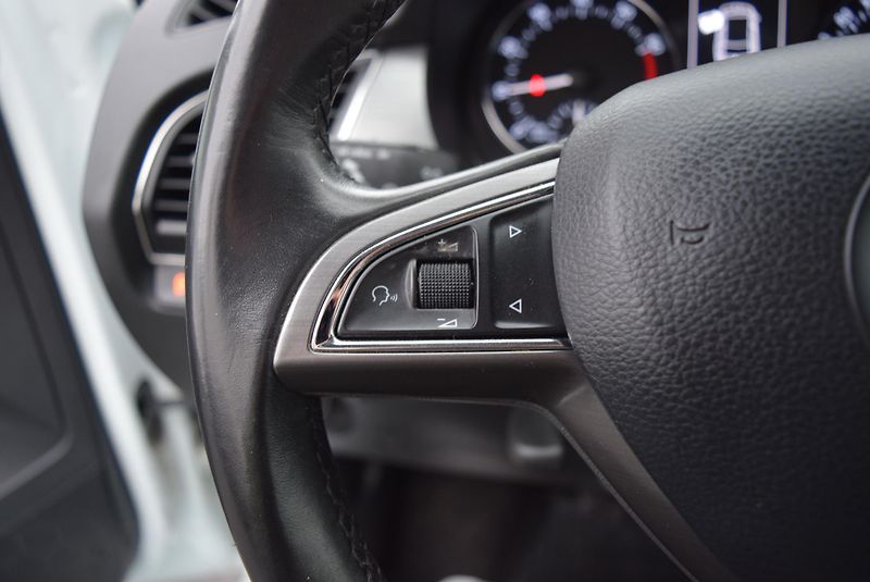 Škoda Fabia (2016) 1.2TSI 81kw AMBITION JOY OPS - fotka 29 z 49