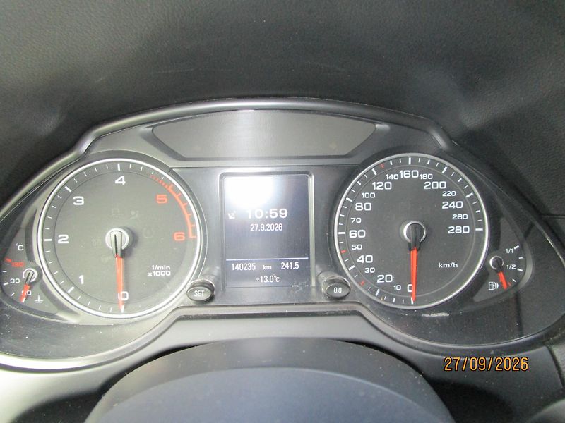 Audi Q5 (2014) 3,0 TDi S-line 4x4 - fotka 14 z 32