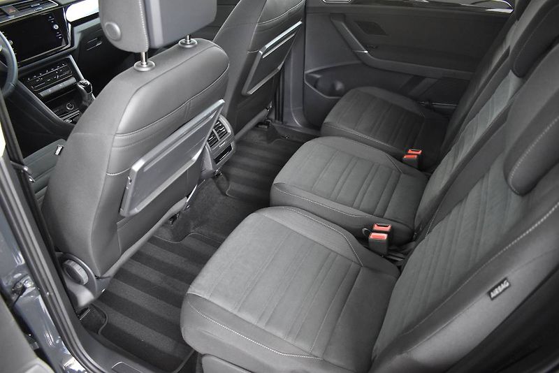 Volkswagen Touran (2023) 1.5TSI 110kW,LED,Manuál - fotka 13 z 22