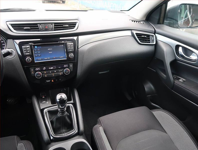 Nissan Qashqai (2018) N-Connecta 1.2 DIG-T - fotka 8 z 23