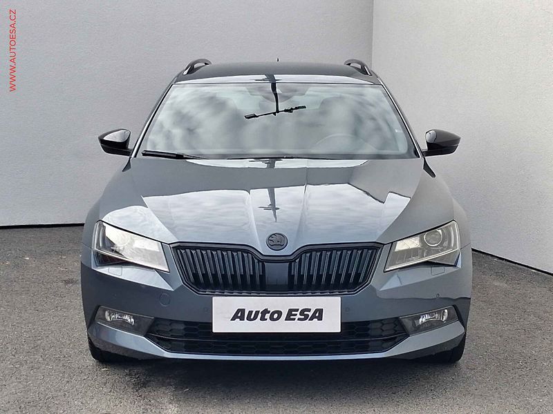 Škoda Superb (2019) 2.0 TDi, Sportline, DSG - fotka 2 z 21