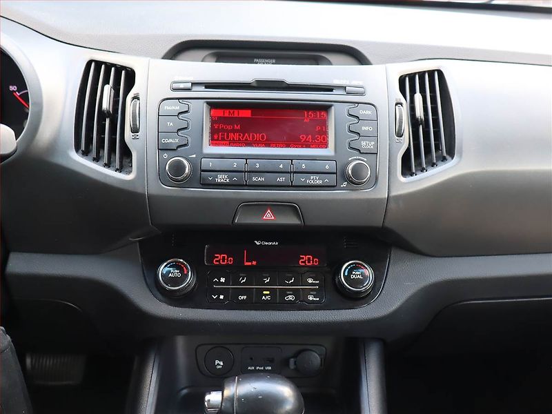 Kia Sportage (2011) 2.0 CRDi, 4X4, Automat - fotka 12 z 21