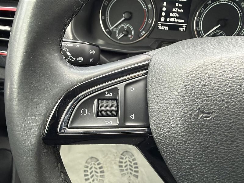 Škoda Scala 1.0 TSI Ambition - fotka 16 z 22