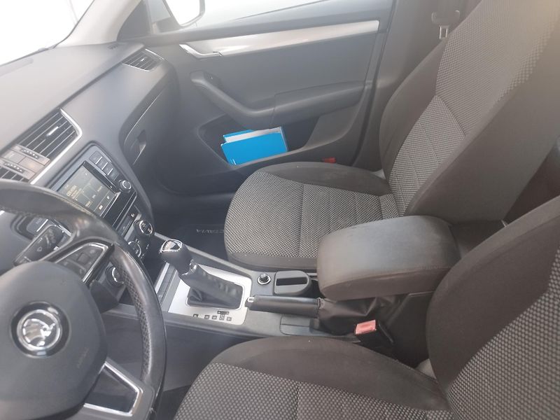Škoda Octavia III.1.6TDI,volat-608 081 843 - fotka 11 z 16
