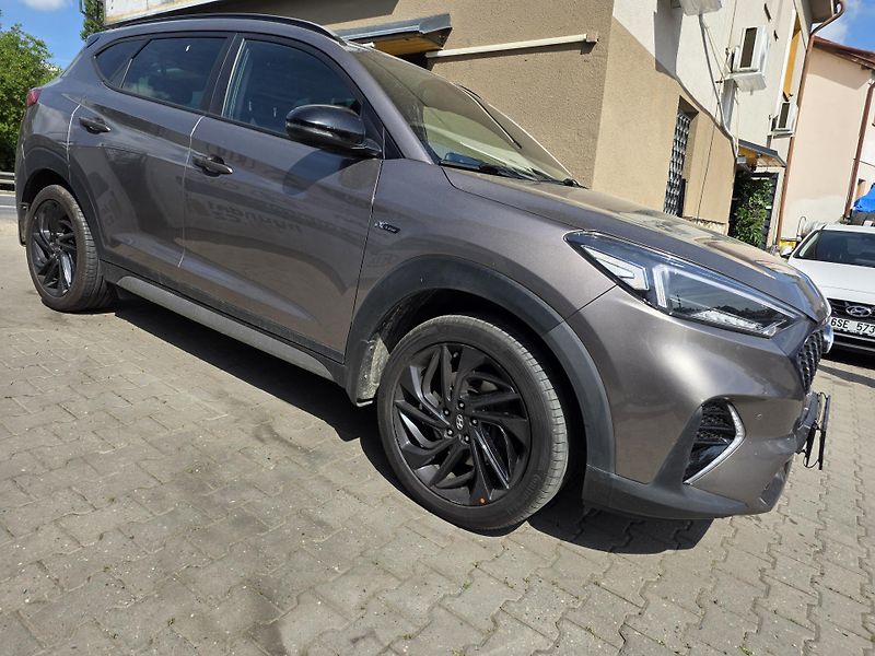 Hyundai Tucson 1.6-N-LINE-4x4-TOP STAV - fotka 4 z 21