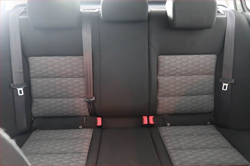 Škoda Octavia (2009) Ambiente 1.4 TSI, nová STK - fotka 10 z 15