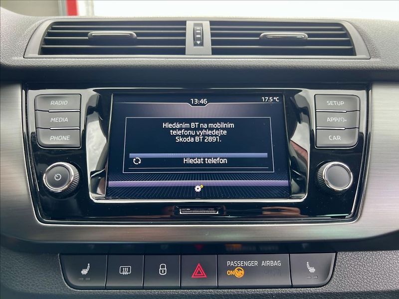 Škoda Fabia 1,0 STYLE / LED / kamera / ČR - fotka 29 z 48