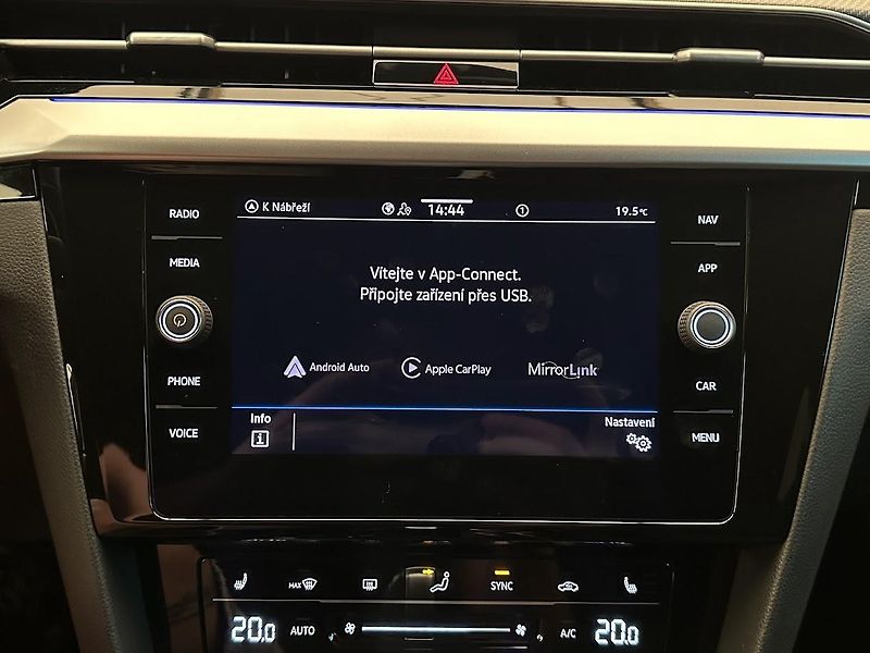 Volkswagen Arteon (2021) R-LINE 2.0 TDi SCR DSG 110 kW. - fotka 22 z 29