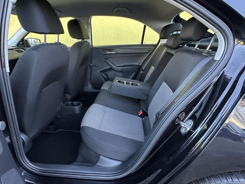 Seat Toledo (2014) 1.2TSI/63kW 2.Maj. * KLIMA  - fotka 25 z 33