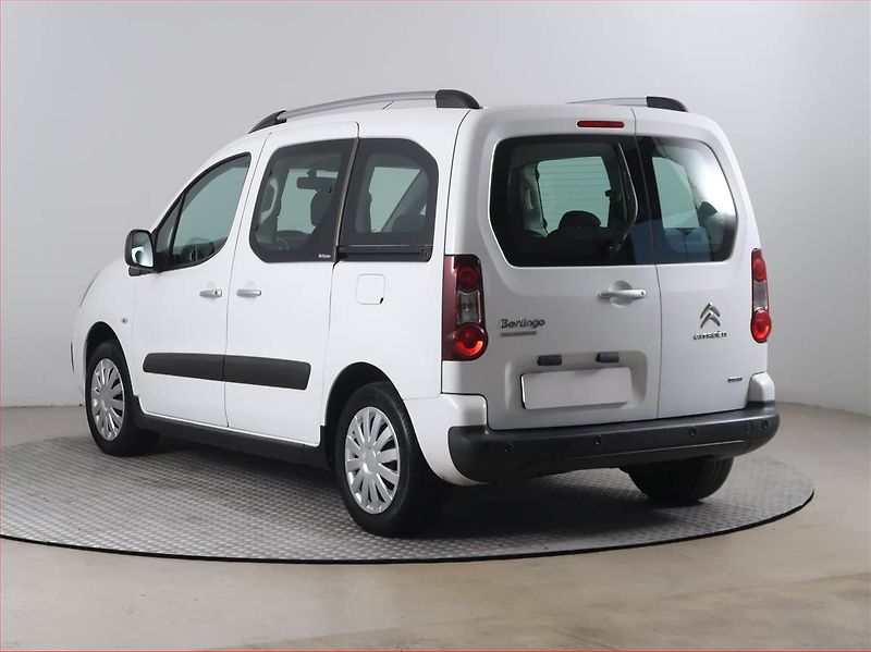 Citroën Berlingo (2016) XTR 1.6 BlueHDi, 5Míst - fotka 4 z 13