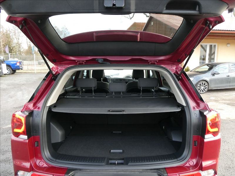 SsangYong Korando 1,5 T-GDI 120kW Automat,Style - fotka 17 z 43