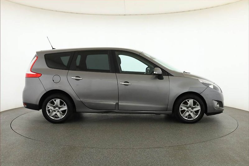 Renault Grand Scénic (2011) 1.5 dCi, po STK, jezdí dobře - fotka 6 z 17