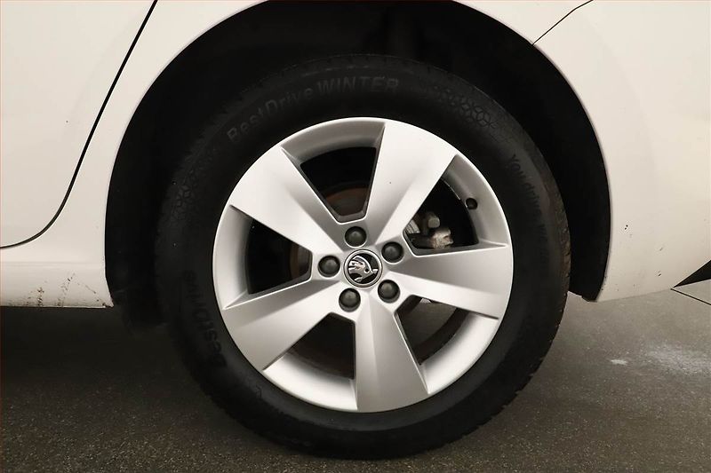 Škoda Scala (2022) Style 1.0 TSI, ČR,1.maj, Navi - fotka 15 z 15