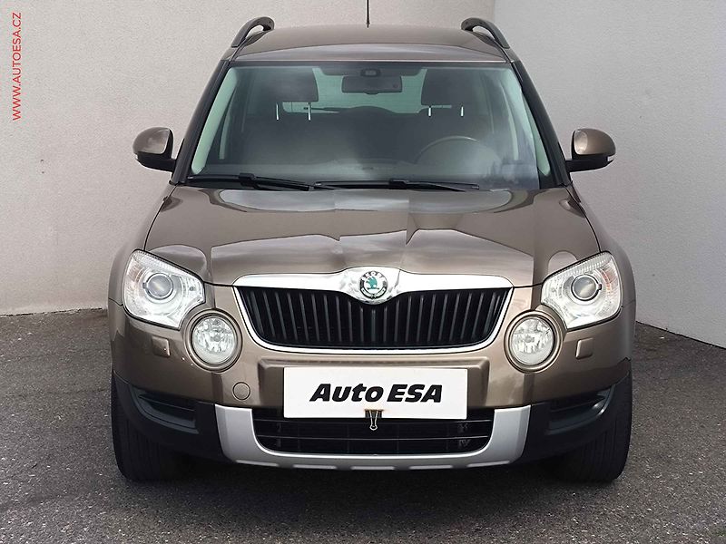 Škoda Yeti (2012) 1.2 TSi, Family, xenon - fotka 2 z 18