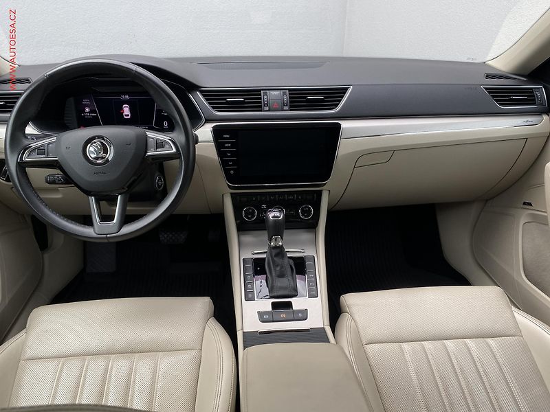 Škoda Superb (2019) 2.0 TSi 4x4, ČR, L&K, DSG - fotka 8 z 20