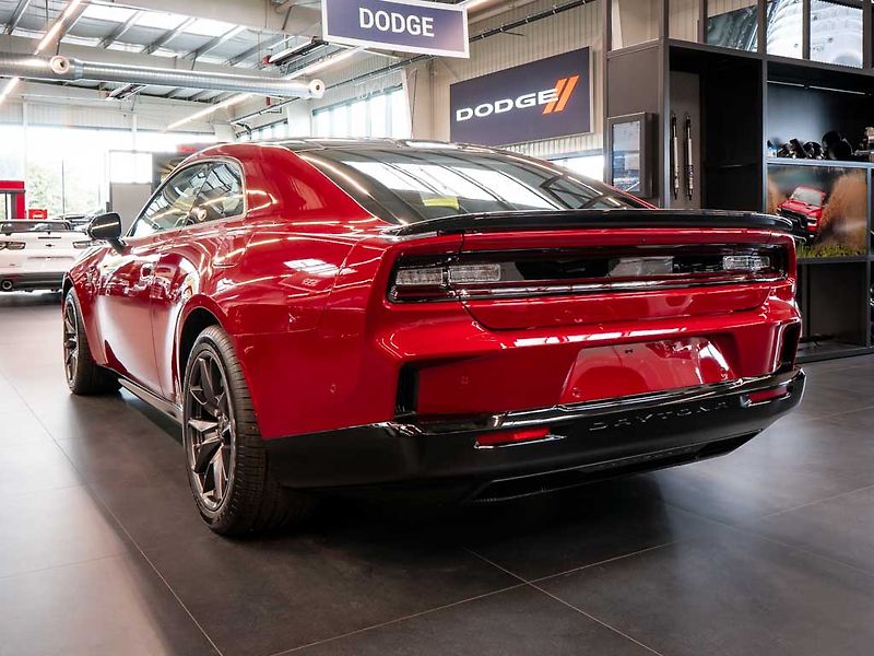 Dodge Charger (2024) 0.0 EV Scat Pack 670HP AWD - fotka 3 z 44