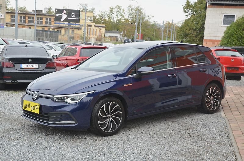 Volkswagen Golf (2022) 2.0 TSi 140kW DSG Style iQ-LED - fotka 3 z 50