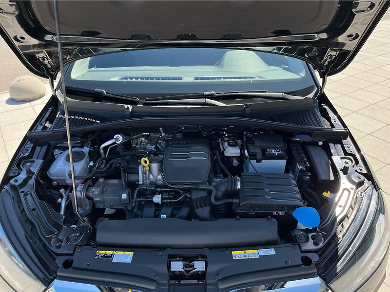 Škoda Fabia 1.0 MPi 59 kW SELECTION - fotka 27 z 27