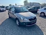 Škoda Roomster (2010) 1.2 TSI 77 kW Scout DSG - náhled 3