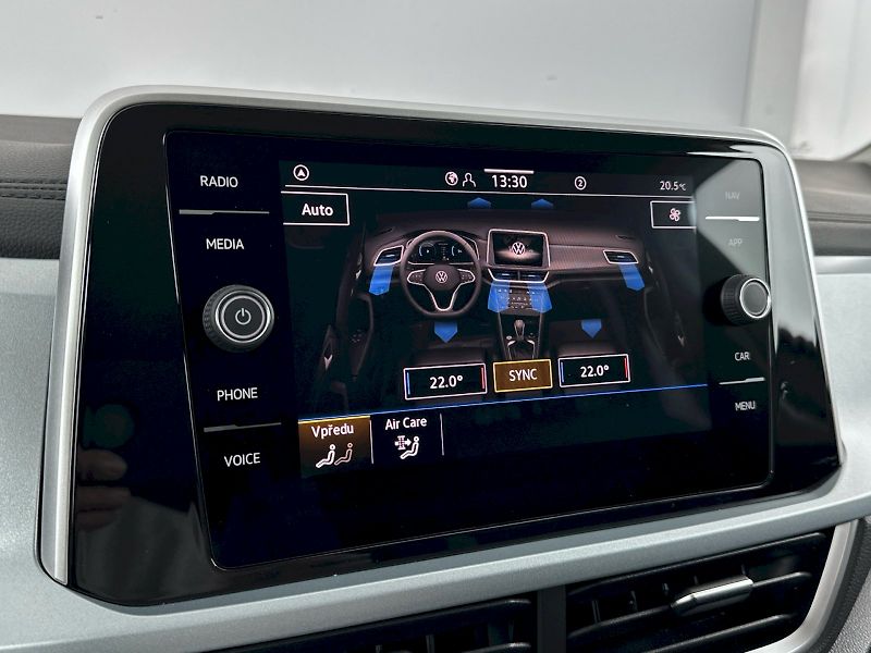Volkswagen T-Roc (2025) Life GOAL 1.0 TSI 85kW - fotka 16 z 27