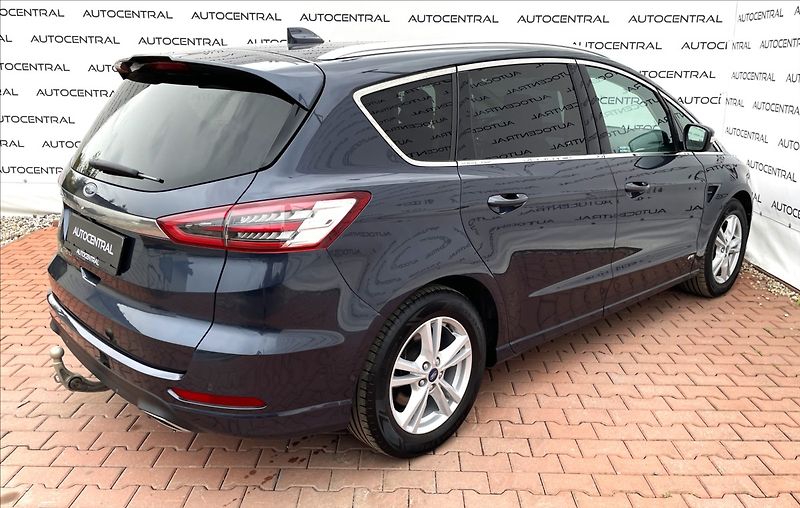 Ford S-MAX 2,0 EcoBlue,140kW,AWD,TITANIUM - fotka 4 z 30