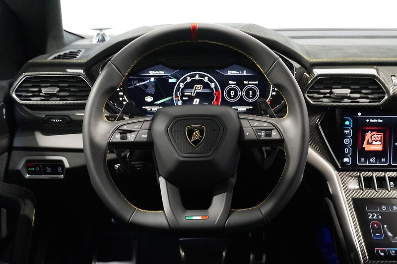 Lamborghini Urus Performante, Akrapovič - fotka 28 z 41