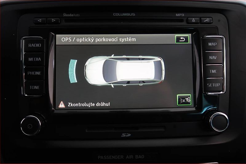 Škoda Superb (2012) Elegance 2.0 TDI, 4X4 - fotka 20 z 21
