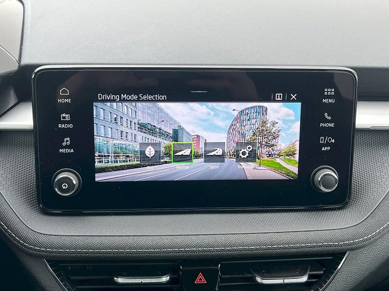 Škoda Fabia (2025) Top Selection 1.0TSi 85kW 6°ma - fotka 26 z 29