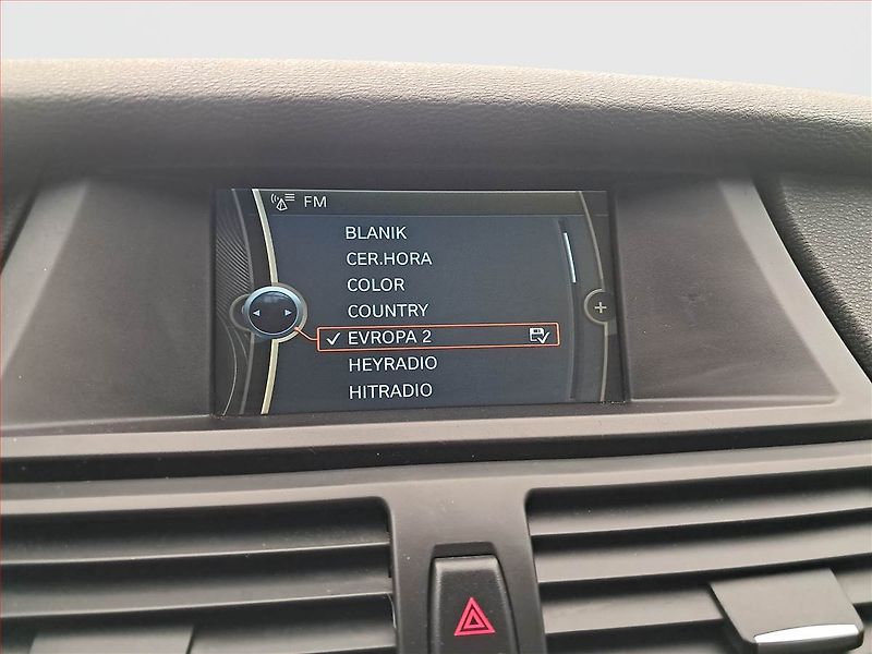 BMW X6 (2014) xDrive30d, 4X4, Automat - fotka 12 z 22