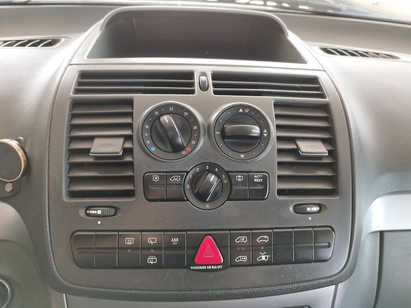 Mercedes-Benz Vito (2004) 2,2CDI,110KW,8MÍST,LONG,ALU - fotka 23 z 26