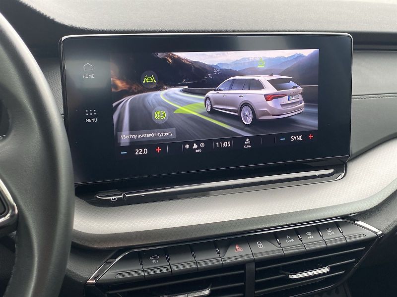 Škoda Octavia (2023) Combi 2.0 TDI DSG Ambition - fotka 12 z 30
