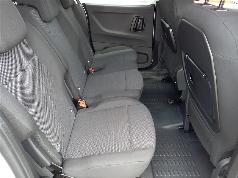 Toyota ProAce City 1,5 Crew Cab L2 5S 1,5D 100k M - fotka 9 z 16