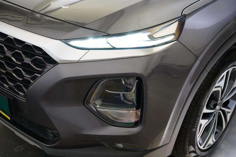 Hyundai Santa Fe - fotka 9 z 27